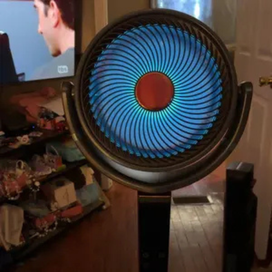 "Third fan in 3 years, this is the last one"